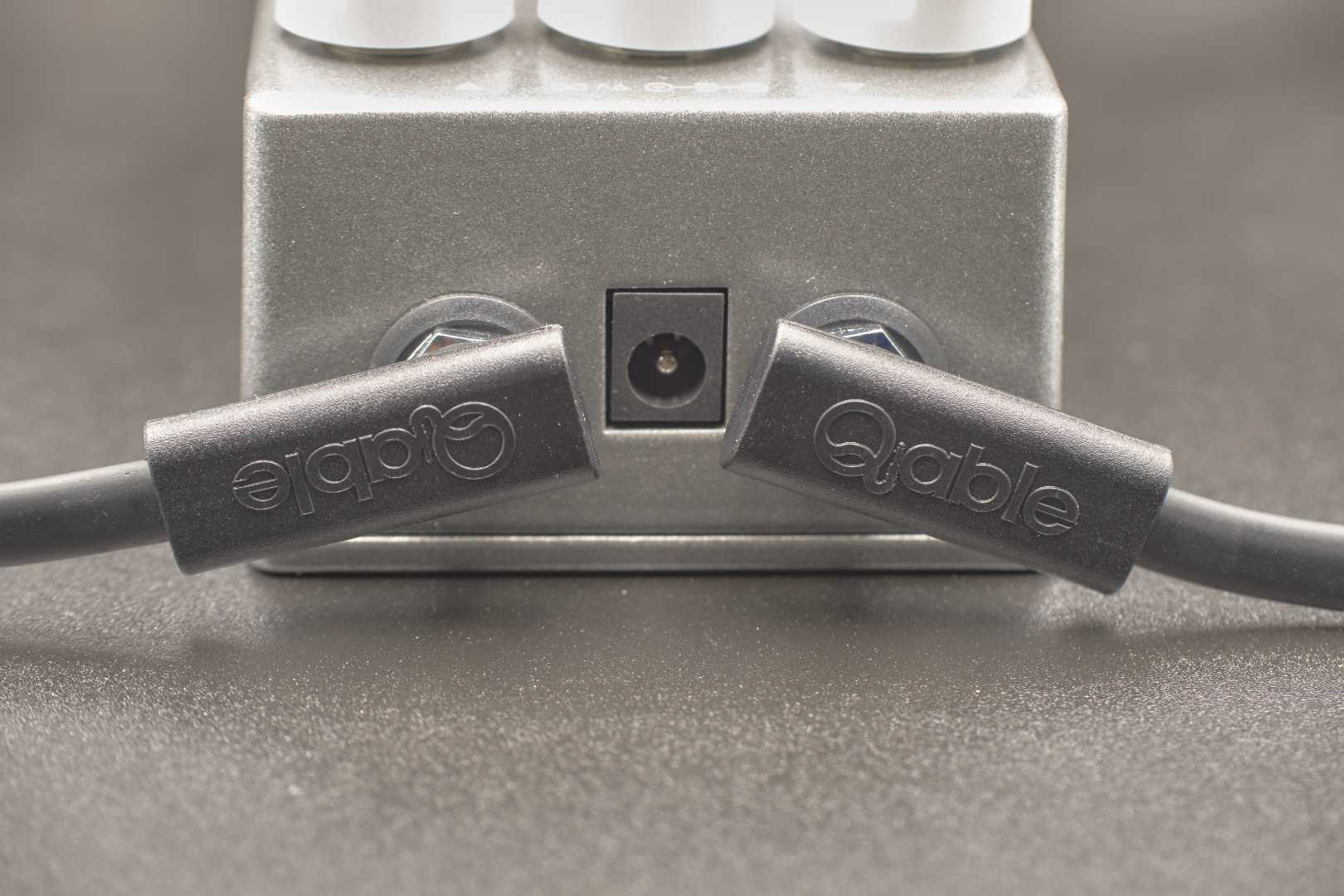 Qable Flat Patch Cable 5 cm / 2 inches